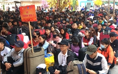 Ấm áp tấm vé nghĩa tình