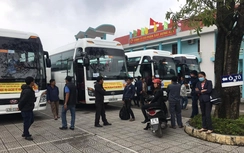 Thợ cầu đường về Tết bằng máy bay, xe chất lượng cao