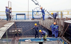 Các công trường giao thông hối hả thi công sau Tết