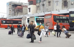 Lao động trở lại làm việc sau Tết, cò tuyển dụng… tung hoành