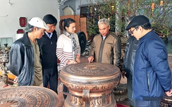 Về xứ Thanh, gặp nghệ nhân “hồi sinh” nghề đúc đồng