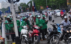 Quản chặt hoạt động Uber, Grab