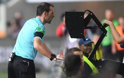 Công nghệ VAR sẽ bị hạn chế ở World Cup 2018