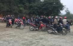 Hà Tĩnh: Lộn xộn hoạt động “xe ôm” chùa Hương Tích