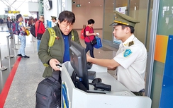 Hàng không thắt chặt an ninh sau vụ người lạ đột nhập