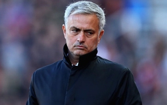 CĐV MU đòi sa thải HLV Mourinho