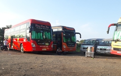 TP.HCM: Xe dù bớt “nóng”, bến lậu phình thêm