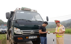 Lào Cai: Xử nghiêm vi phạm trên quốc lộ kéo giảm TNGT
