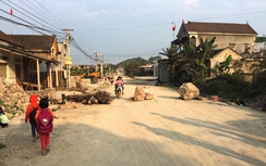 Người dân bỏ nhà đi vì quốc lộ quá ô nhiễm, bụi mù mịt