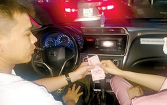 Đề xuất mô hình “Xe điện tử” khắc phục tồn tại Uber, Grab