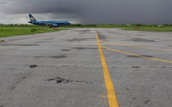 Vì sao nhiều tàu bay bị cắt lốp ở Nội Bài, Tân Sơn Nhất?