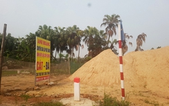 Bãi vật liệu xây dựng uy hiếp đường Nghi Sơn - CHK Thọ Xuân