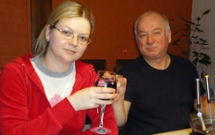 Nga yêu cầu được gặp con gái điệp viên nghi bị đầu độc