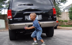 Mỹ bắt buộc toàn bộ ô tô mới phải có camera lùi