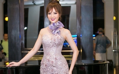 Á hậu Thụy Vân tái xuất rạng ngời sau 1 tháng nằm viện