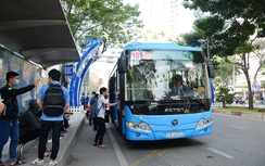 Muốn tăng khách đi xe buýt cần phục vụ tốt hơn