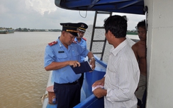 Nhức nhối bến thủy trái phép trên sông Đồng Nai