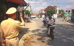 Ngỡ ngàng bị phạt khi đi qua đường ngang