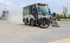 Xử lý đất, cát tràn đường sau phản ánh của Báo Giao thông