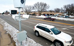 Vì sao nhiều nước xé vé phạt nguội vi phạm giao thông hiệu quả?