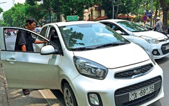 Xe kinh doanh dưới 9 chỗ đều phải gắn mào taxi