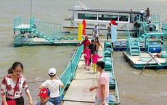 Một ngày lênh đênh trên hồ Trị An