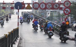 Để tránh những cuộc “khẩu chiến” trên đường