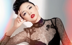 "Nữ hoàng sexy" Tóc Tiên lần đầu ngồi ghế nóng