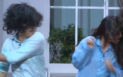 Trường Giang tát Nhã Phương điếng người trên sân khấu