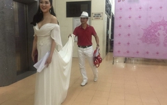 Xuân Bắc nâng váy cho hoa hậu, Văn Mai Hương làm... cách cách