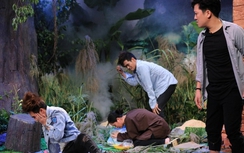 Video: Bị hôn lén, Trường Giang thẳng tay tát bạn diễn