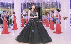 Hương Giang Idol diện đầm xuyên thấu đầy quyến rũ