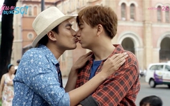 Để hôn Nhã Phương, Ngô Kiến Huy tập "khóa môi" Kiều Minh Tuấn