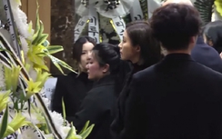 Bạn gái cũ Shin Se Kyung thất thần đến viếng Jong Hyun (SHINee)