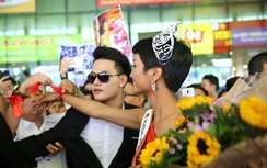 Hoa hậu Hoàn vũ VN 2017 H'hen Niê hạnh phúc ngày trở về