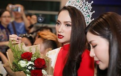 Hương Giang choáng ngợp ngày trở về