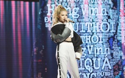 HLV Lê Minh Sơn thất thần trước phần trình diễn của Shin Hồng Vịnh