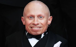 Diễn viên "tí hon" Verne Troyer qua đời ở tuổi 49