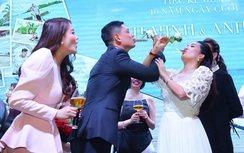 Vợ chồng Bình Minh kỷ niệm 10 năm ngày cưới lãng mạn