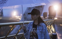 Thanh Hằng dầm mưa tập "dạo bước trên mây"