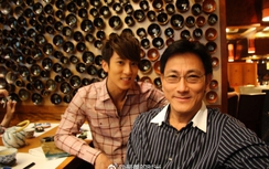 Thần tượng xứ Đài một thời như trai đôi mươi ở tuổi U40