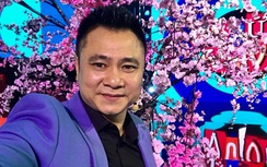 Tự Long "trào thơ" cổ vũ tuyển Việt Nam trước giờ bóng lăn