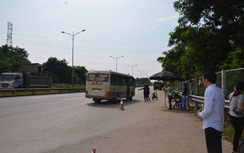 Ôtô bắt khách trên cao tốc gây TNGT, vì sao người dân không sợ?