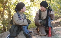 IS tẩy não, huấn luyện trẻ em thành kẻ đánh bom