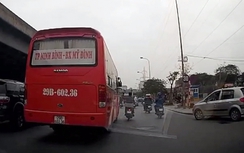 Lộn xộn xe khách khu vực bến xe Mỹ Đình