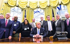 Ông Trump làm Tổng thống: Khó chịu vì ... mất tự do