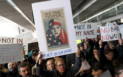 Ông Trump điều chỉnh nhiều điểm trong sắc lệnh nhập cư mới