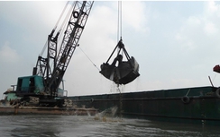 Nhiều dự án nạo vét đường thủy gặp khó