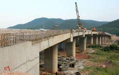 Rà soát tổng thể các nút giao cần xây dựng cầu vượt trên QL1