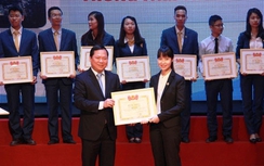 Tôn vinh gần 400 tình nguyện viên tại IPU-132